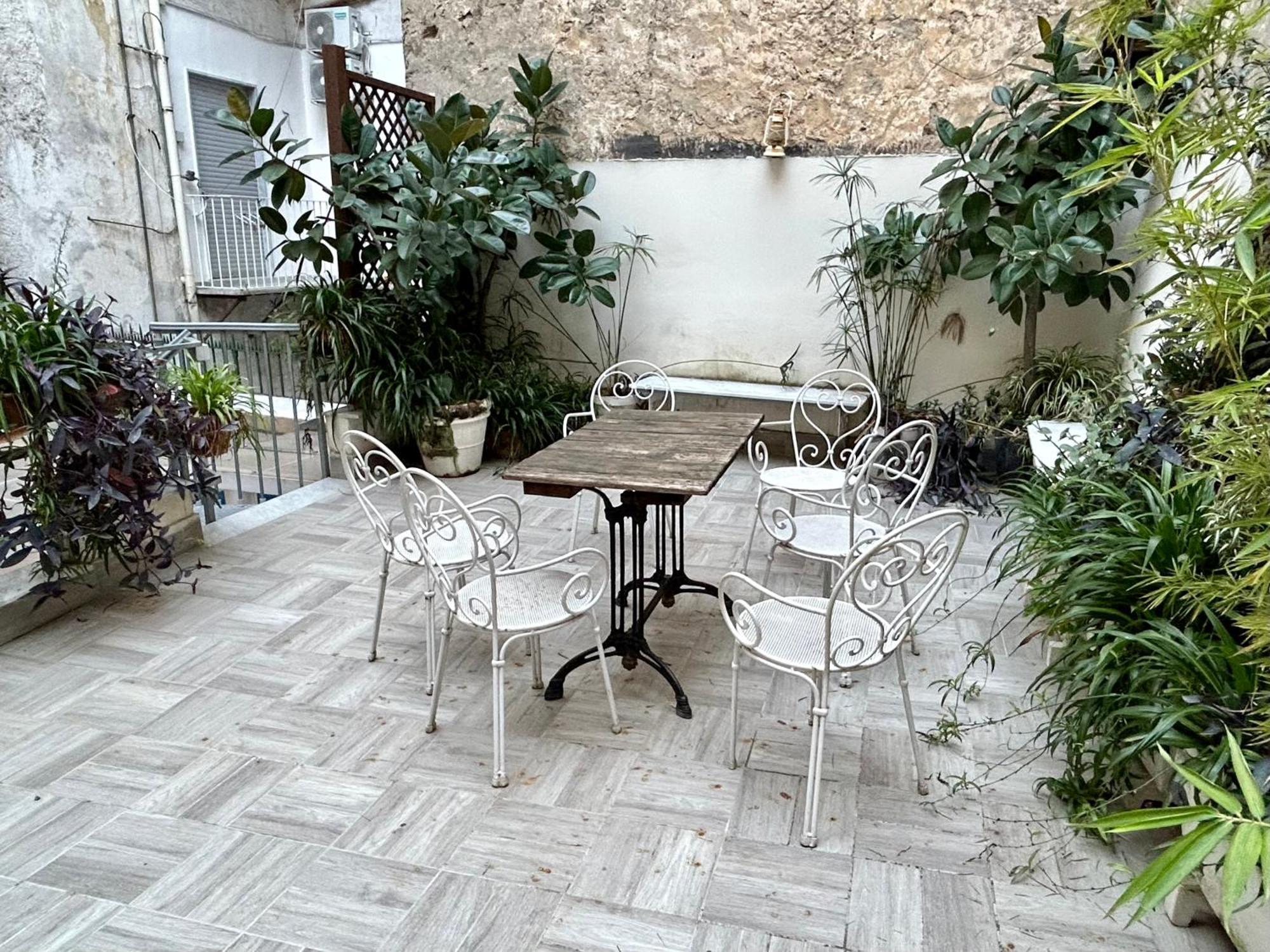 Tribunali Apartments Napoli Eksteriør billede